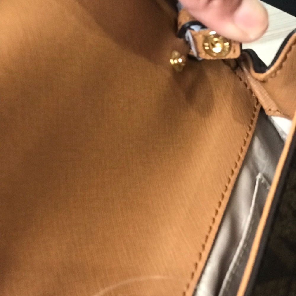 MK-TINA W/ MONOGRAM - Picture 5 of 5